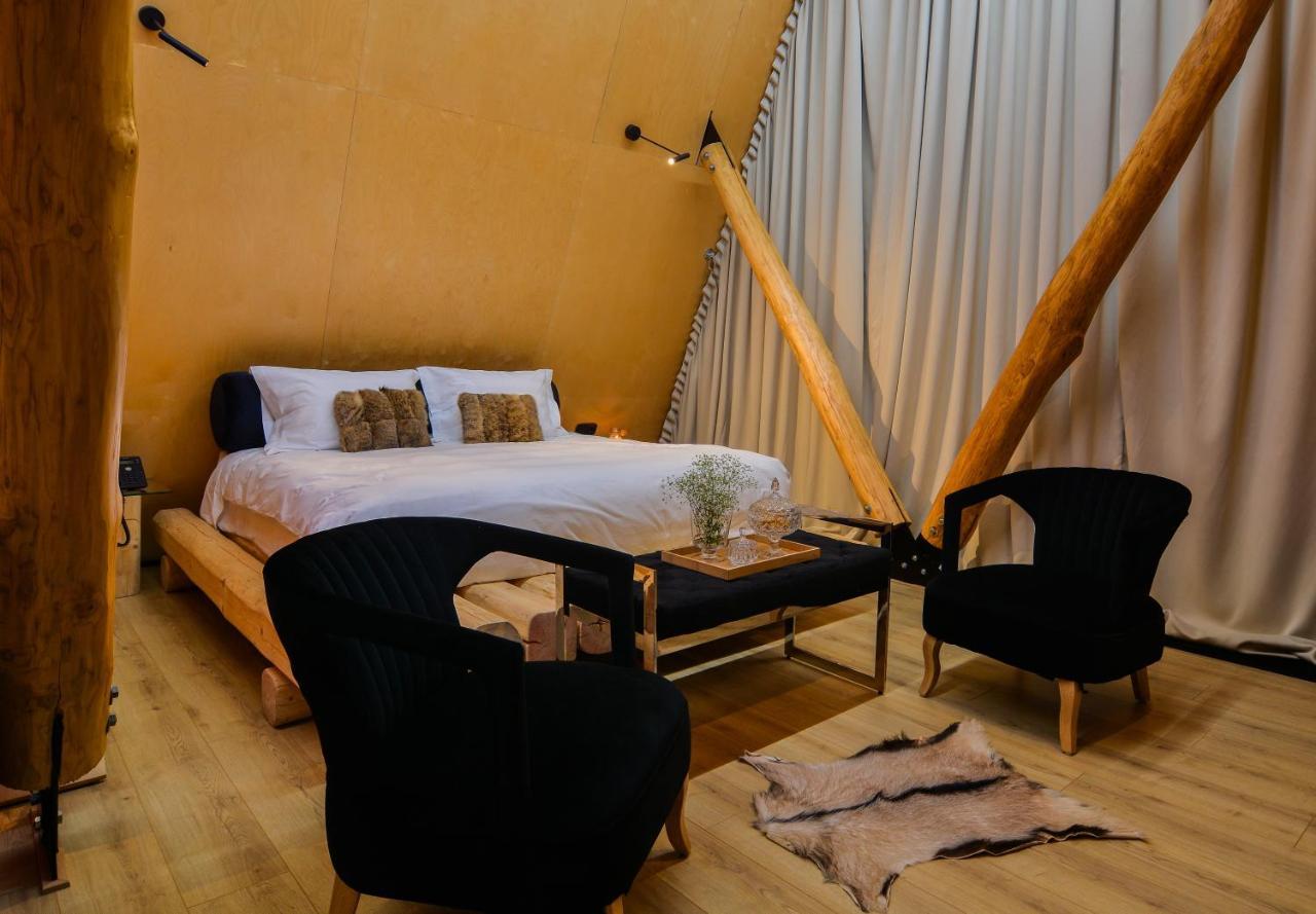 3 Hills Boutique - The Ranch Experience Hotel Trilofos Exterior foto